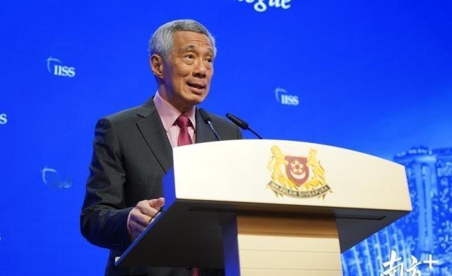 新加坡这个国家，从李光耀开始就养成了一个非常不好的习惯，这么一个仅500平方公里