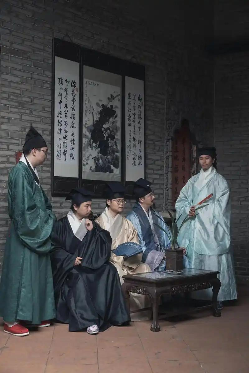 你知道吗？三百多年前，一场关于发型的“战争”几乎让整个江南陷入血雨腥风。清军入关