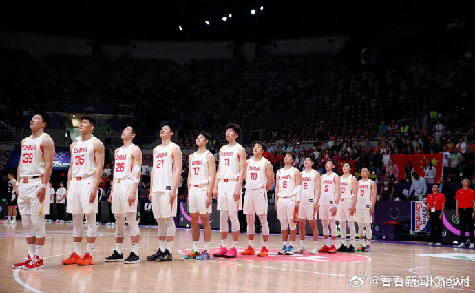 【#中国男篮挺进亚洲杯四强#】#中国男篮战胜韩国男篮# 当地时间14日下午，在沙