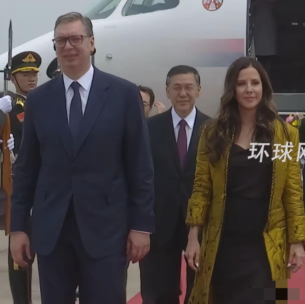 5月24号，塞尔维亚总统武契奇来到我国即将开始为期5天的友好访问。

而在这个过
