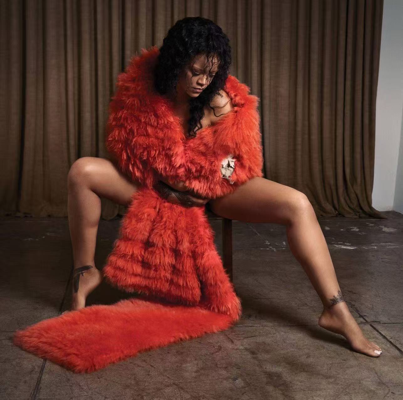 封面大赏 ELLE US September 2026知名企业家Rihanna佩