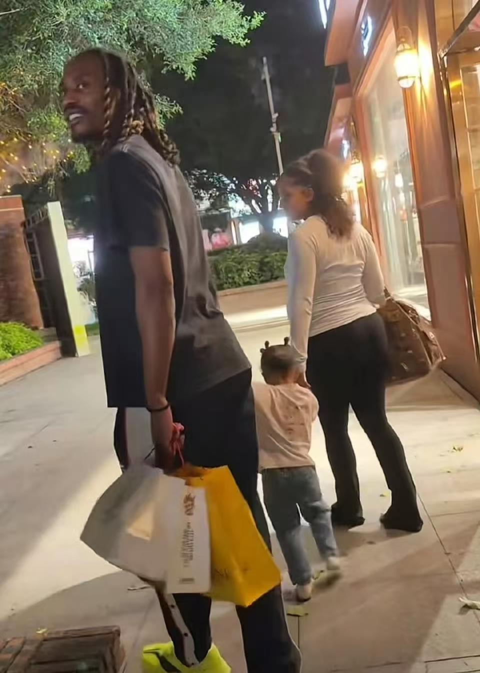 广东宏远签约麦考尔这件事赔本赔大了！麦考尔刚养完伤还没打几场又要请假了，因为他老