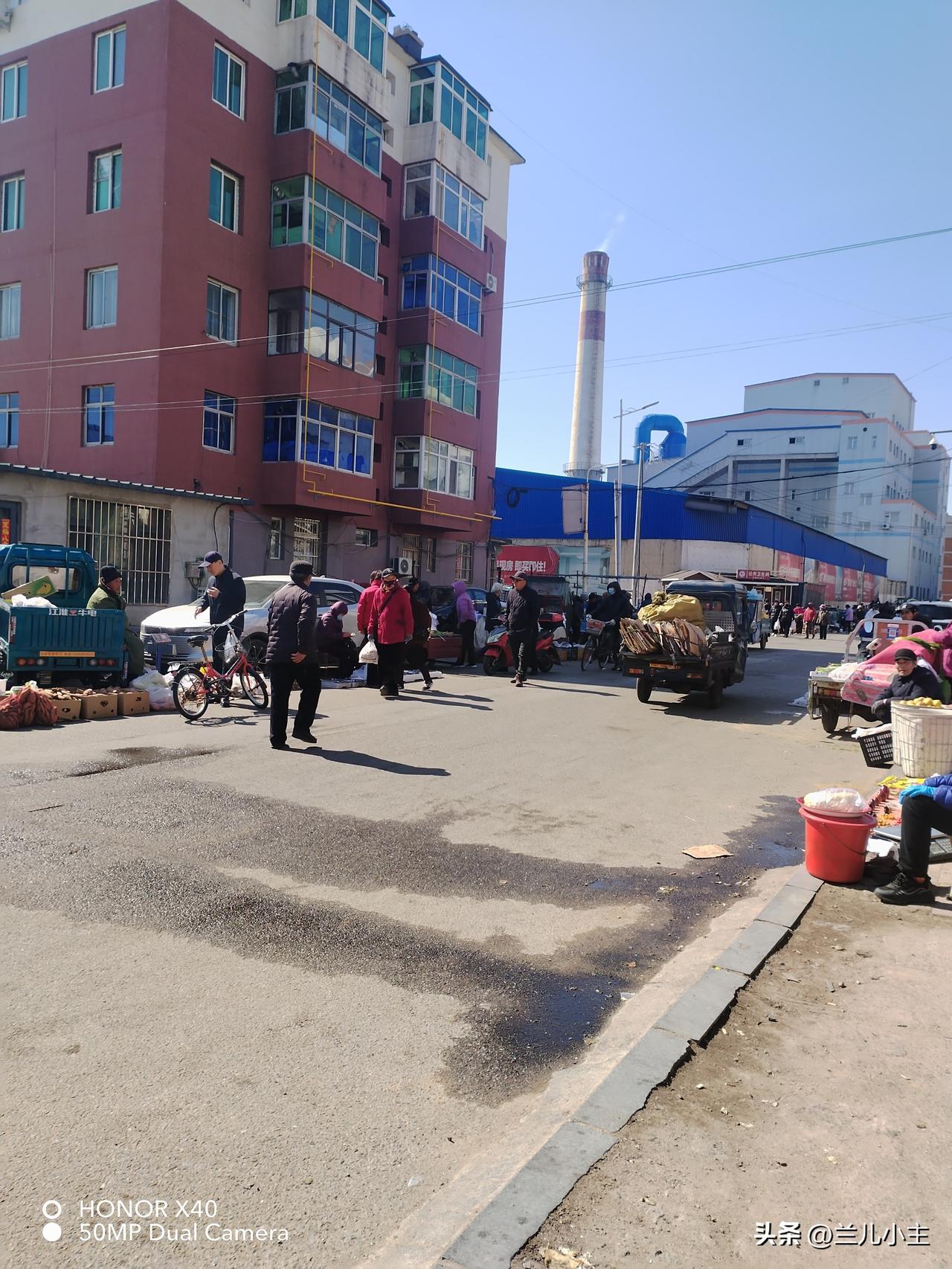 我一直坚持每天发文，不管多晚多累，一直在坚持。每天不断更，对自己也是督促。我喜欢