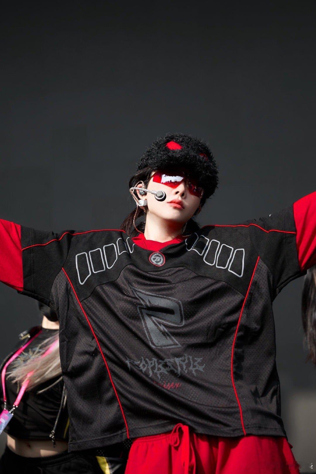 喻言的第一次cos 成都花开天下彩排甜度超标！喻言官宣人生首次cos，将在国漫主