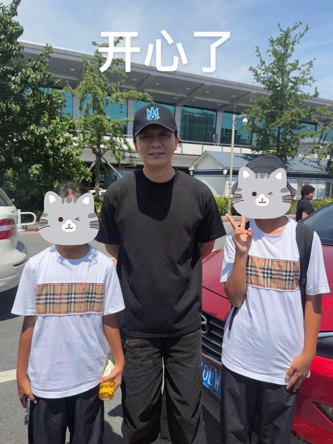 李晨被偶遇来看时代少年团演唱会了！偶遇李晨看时代少年团演唱会李晨又看时代少年团演