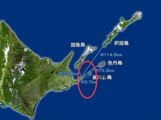 齿舞群岛是俄日争议的南千岛群岛（日本称北方四岛）之一，呈散状分布，面积最小但也超