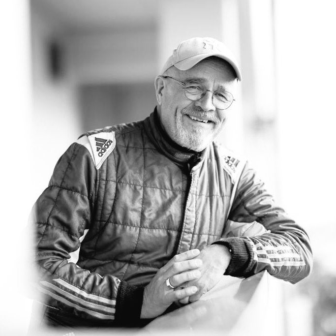 昨天，纽博格林24小时耐力赛资格赛Race 1期间发生了一起不幸的事故 。芬兰车