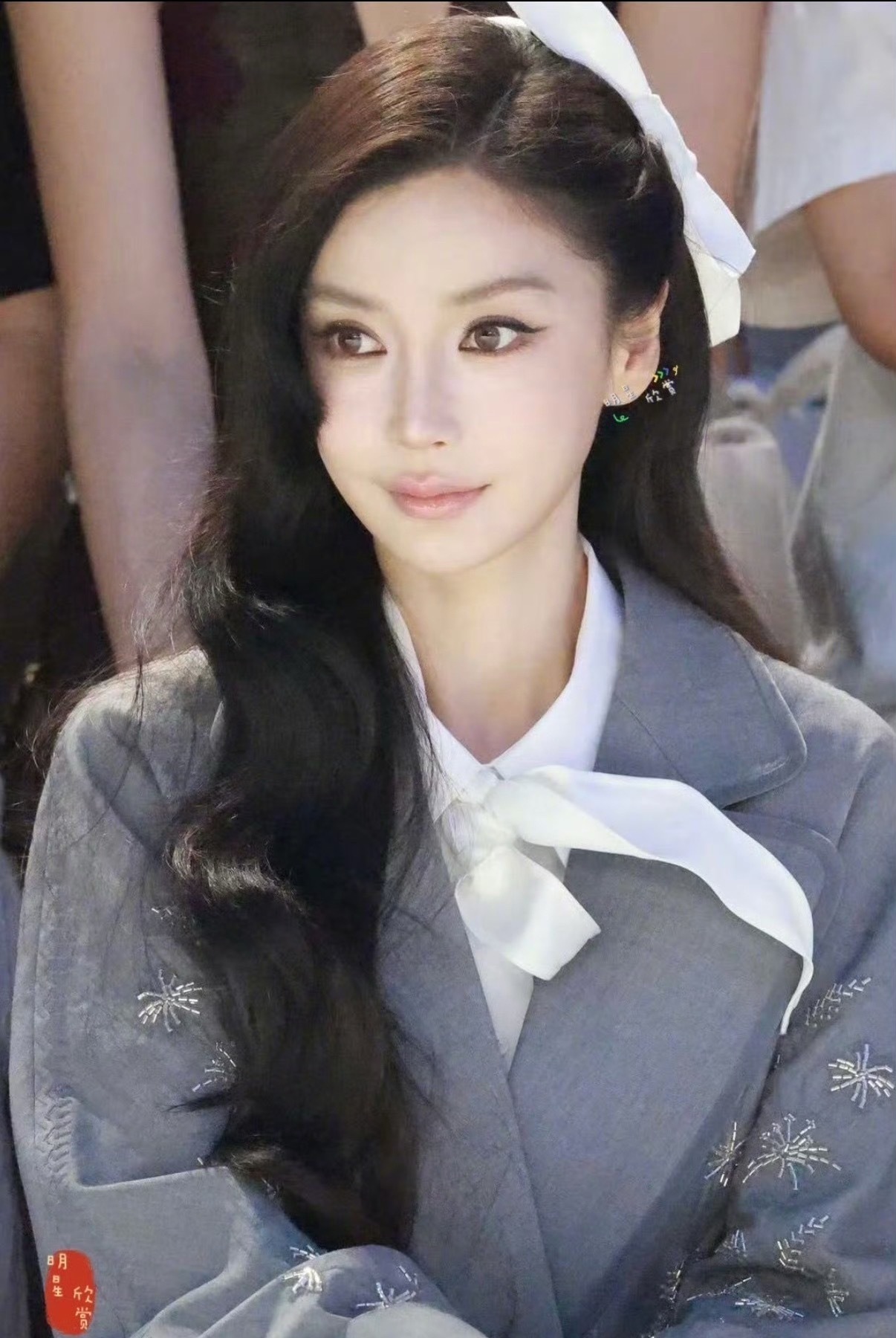 Angelababy卷发公主头 baby的卷发小烟熏真的梦回十年前，我不说谁知道
