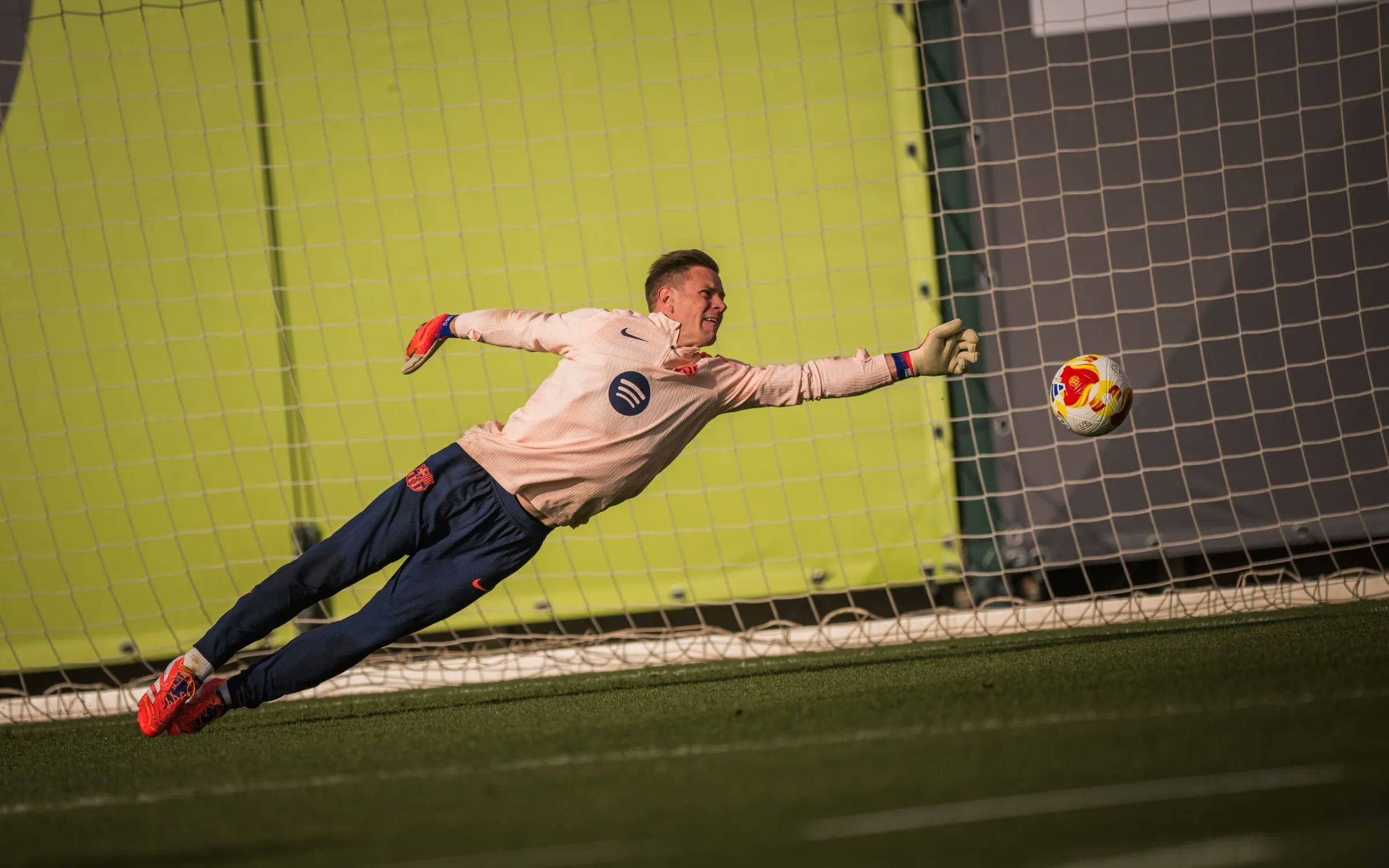 特尔施特根❤️💙🧤巴萨热点现场至死不渝红蓝魂