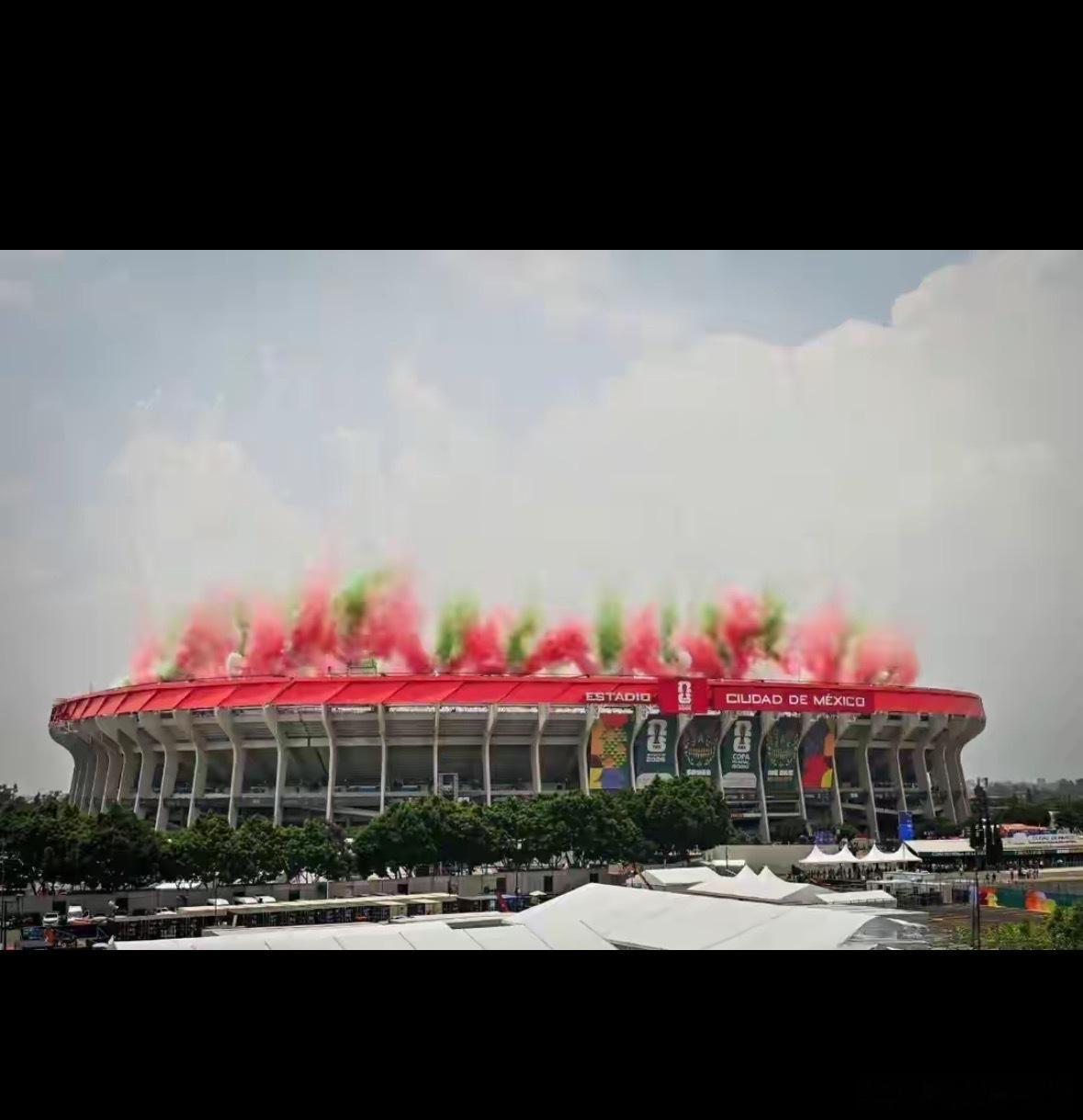 世界杯在中国的收视率爆了2026美加墨世界杯开赛前，舆论几乎一边看衰：国足连续缺