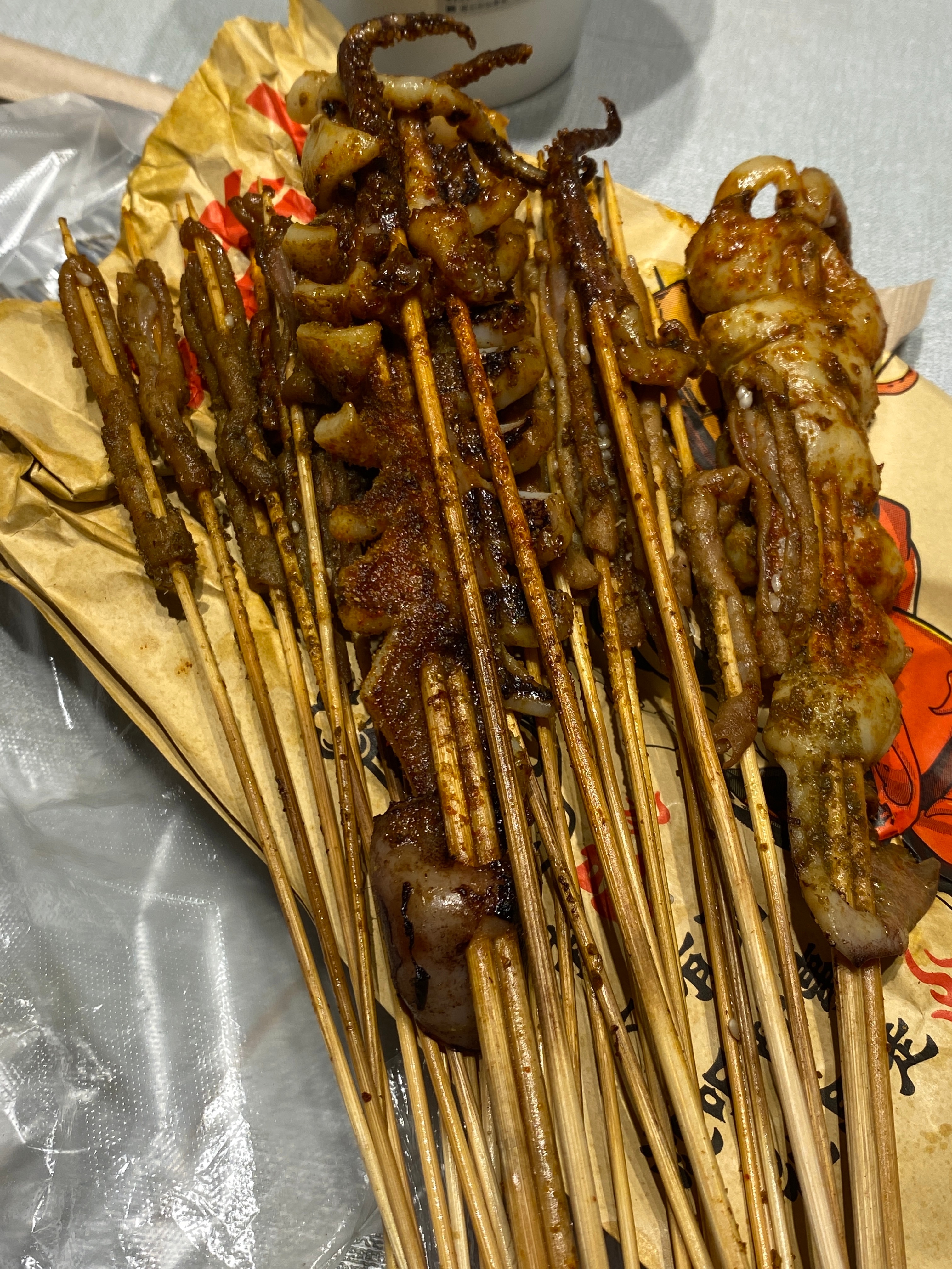 迪丽热巴  嘿嘿～除了面包脑袋 土豆脑袋，我其实还是烧烤脑袋半夜感觉有点不得劲 