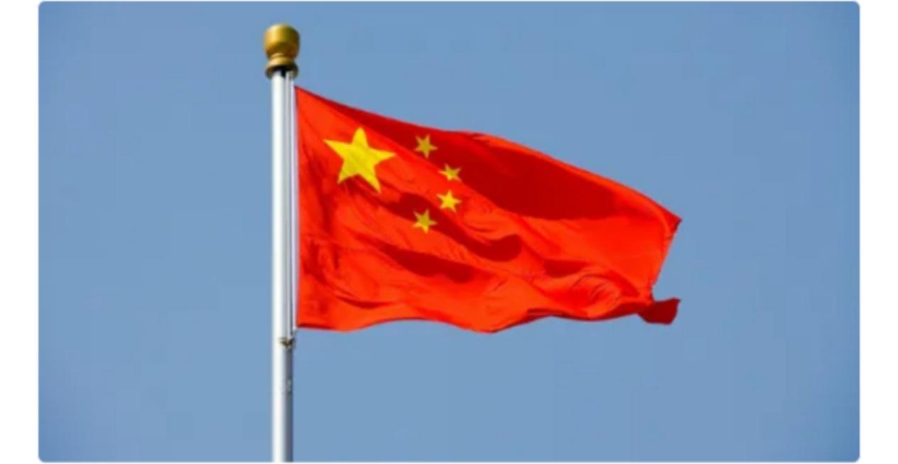 这两年，你有没有发现一个奇怪的现象？
 
我们越来越强大了，经济体量世界第二，产