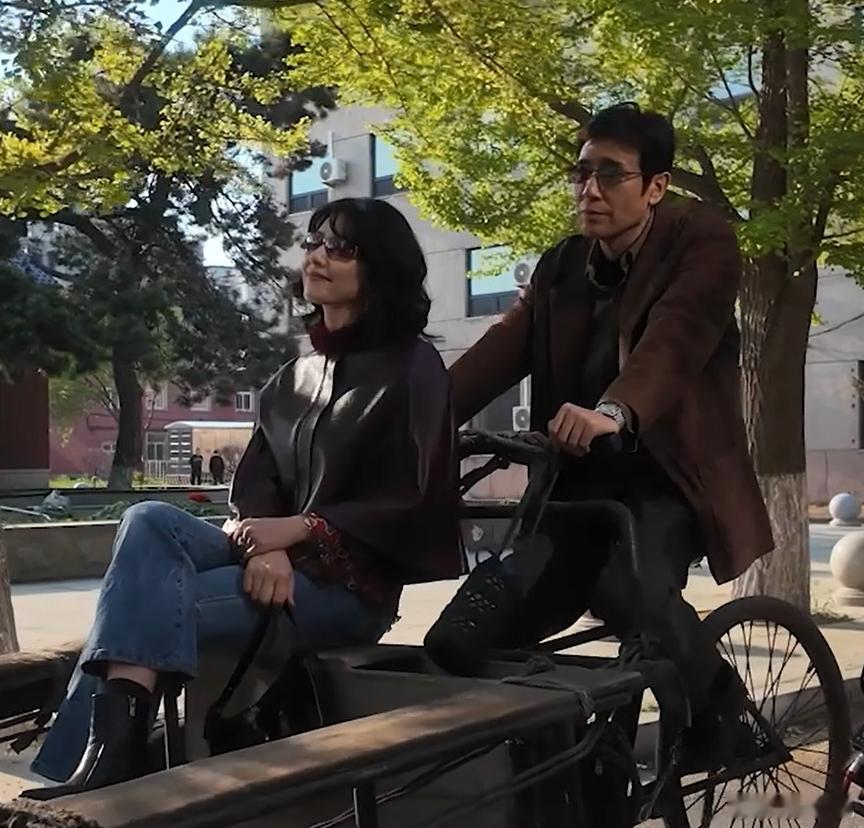 于和伟AI替代不了的演技演戏这回事儿就是得真正的演员来演绎，冰冷的机器永远不能取