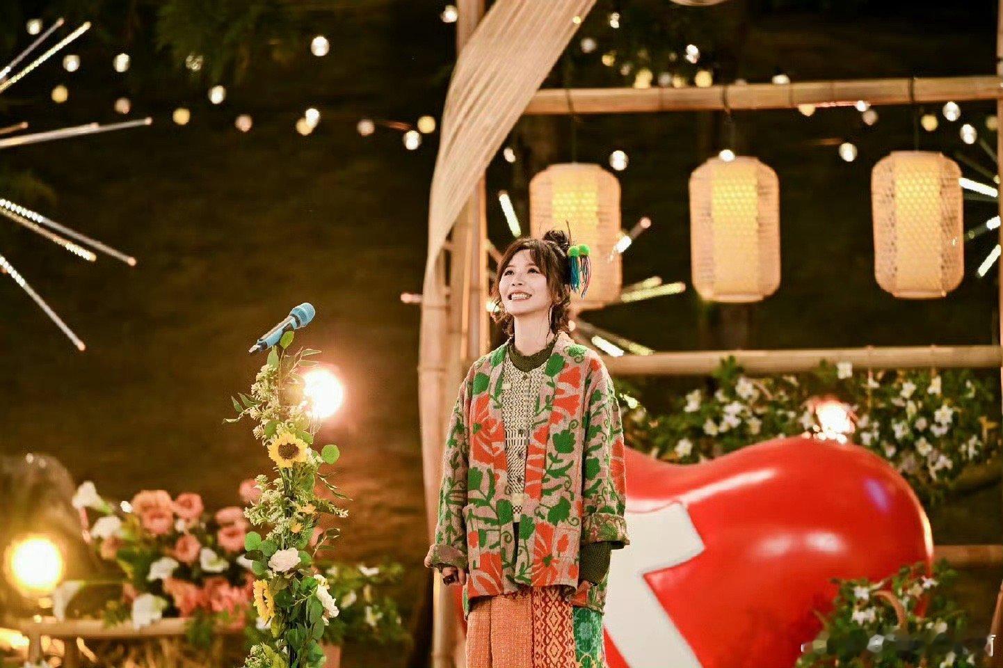 黄雅莉官宣加盟声生不息华流季当《蝴蝶泉边》的清甜遇上华流的厚重，黄雅莉带着二十年