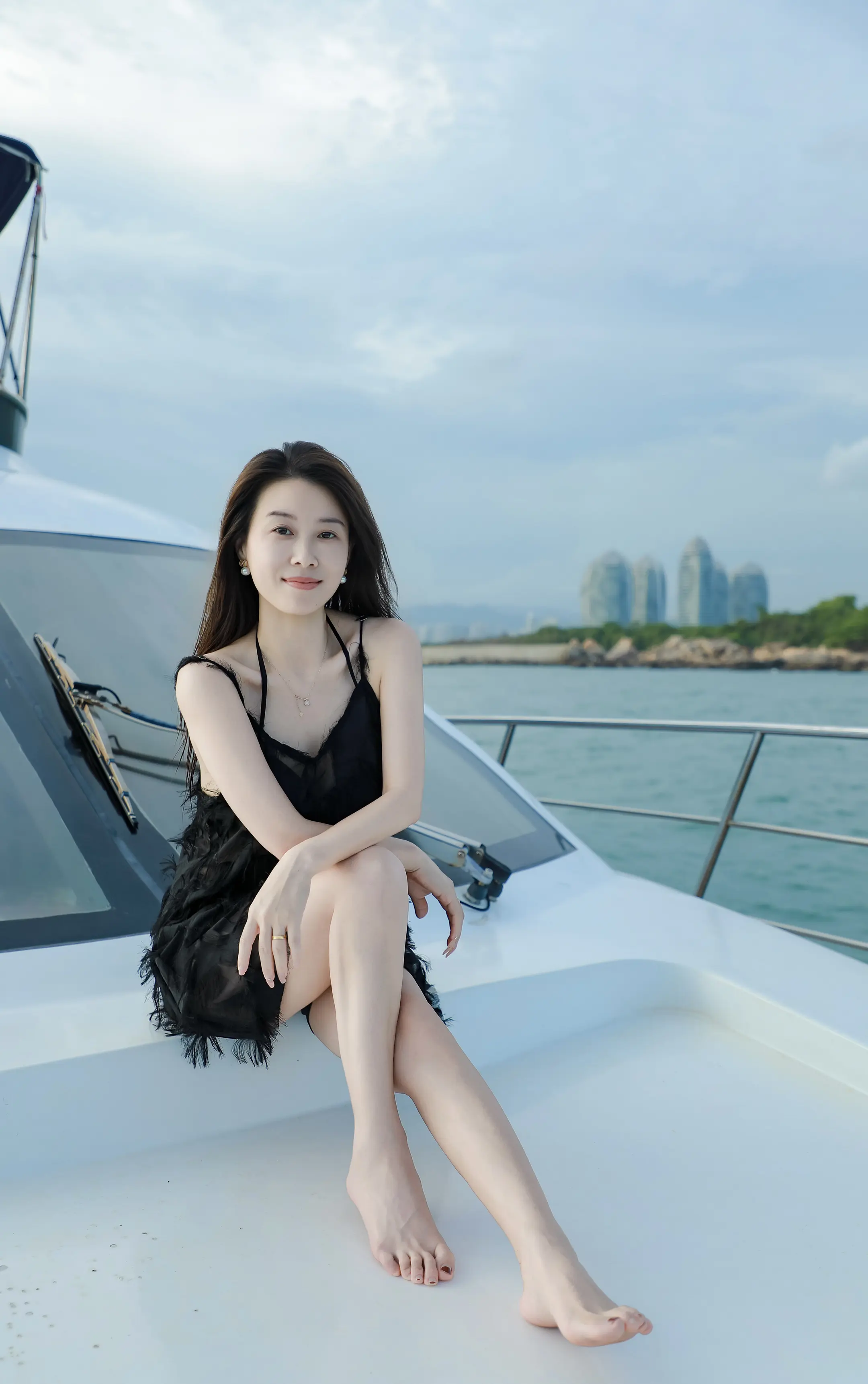 风是抓不住的，花也会凋谢，人总要学会和不属于自己的东西说再见🫰🫰