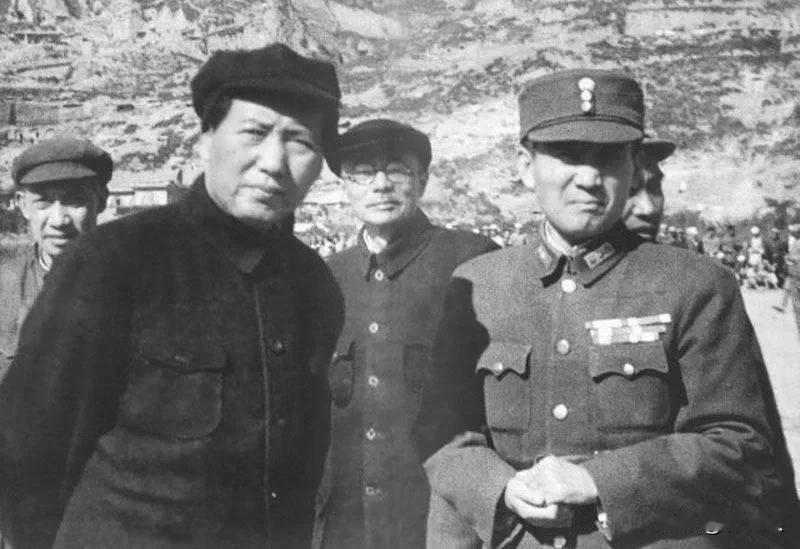 差点改变中国！1949年中南海晚宴，张治中当众谏言，救下如今的五星红旗
 
19