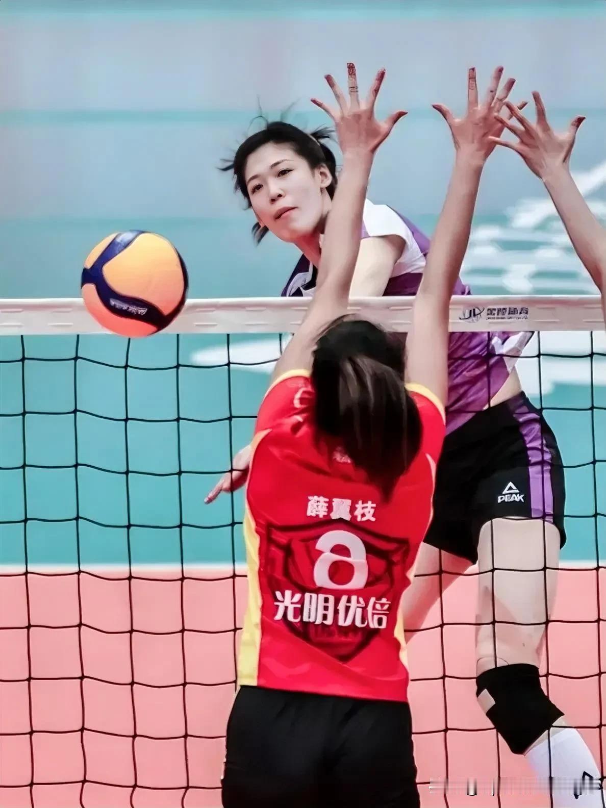 刚刚观看了排超决赛的第三场比赛，唯一的感觉就是李盈莹、王艺竹、袁心玥、姚迪、王媛