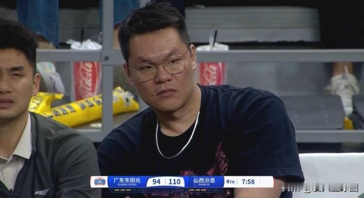 补强的机会来了！看朱芳雨能抢得下哪个球员:

1.朱俊龙--国手，合同8月份到期
