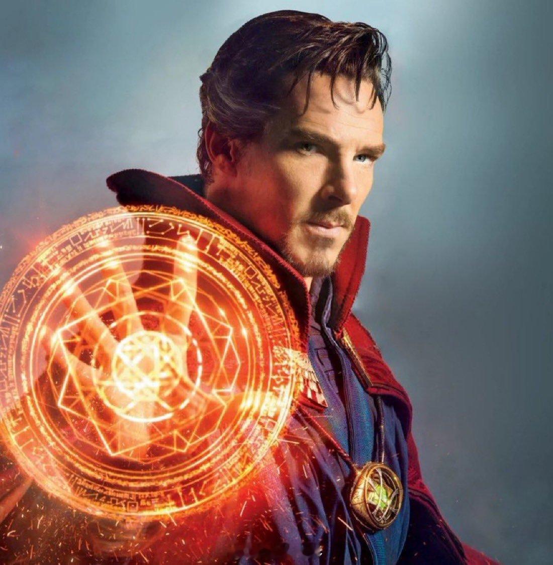 当被问及奇异博士是否仍然是漫威电影宇宙的锚定之人时，本尼回答说：“你得去问凯文·