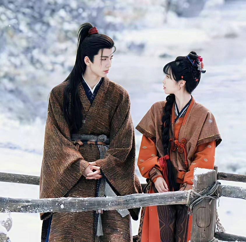 《逐玉》开了庆功宴，之前就说过，资本不管口碑，不管争议，什么水不水的都不重要。重