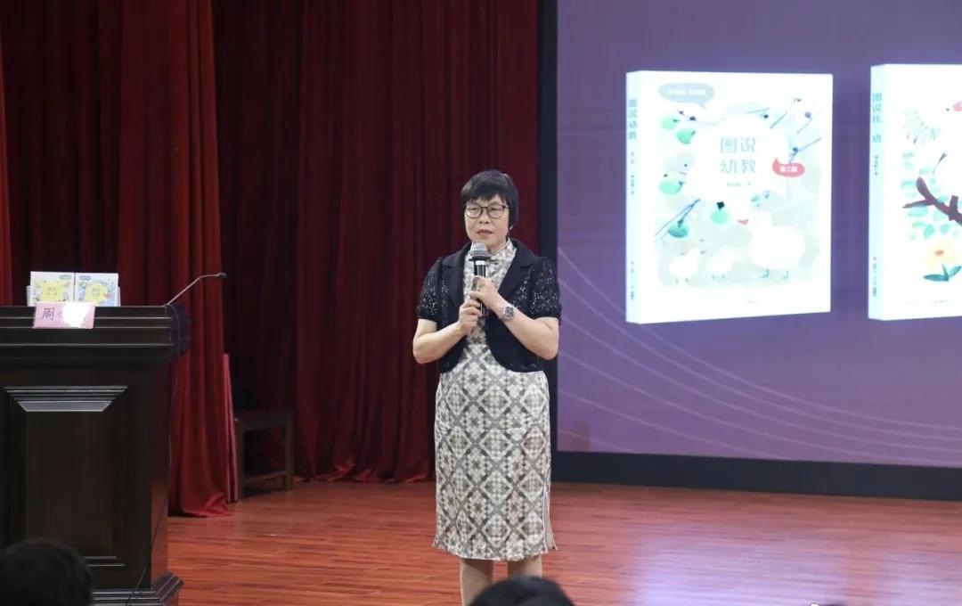 杨浦news小杨带你看新闻【0-6岁幼儿教育如何开展？这场新书分享会热闹开讲→】