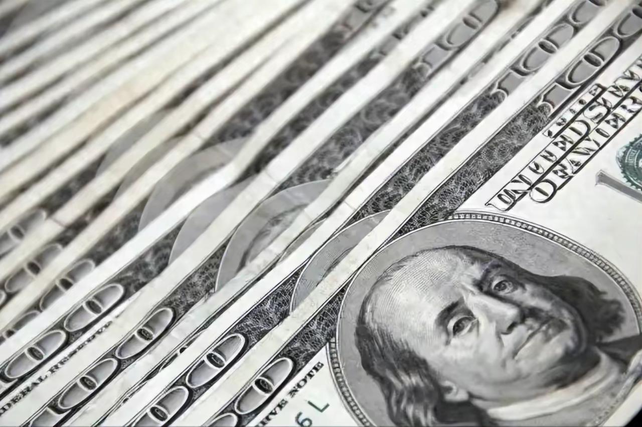 全世界没料到，美国动作真快，没踩中东坑，反而一招洗空 30 万亿债
没人会想到，