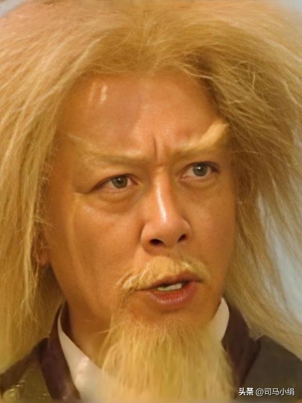 历史上，金毛狮王成为首个遭宗教以圣火令追杀之人。
未曾料到，几百年后，金毛鹰王竟