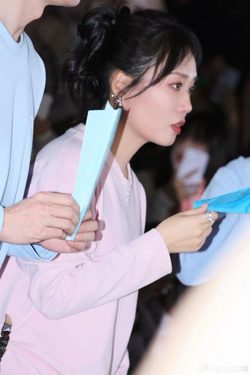 李雪琴把高雅风演活了 从银幕到路演，高雅风的生命力在延续。李雪琴让观众相信，在那