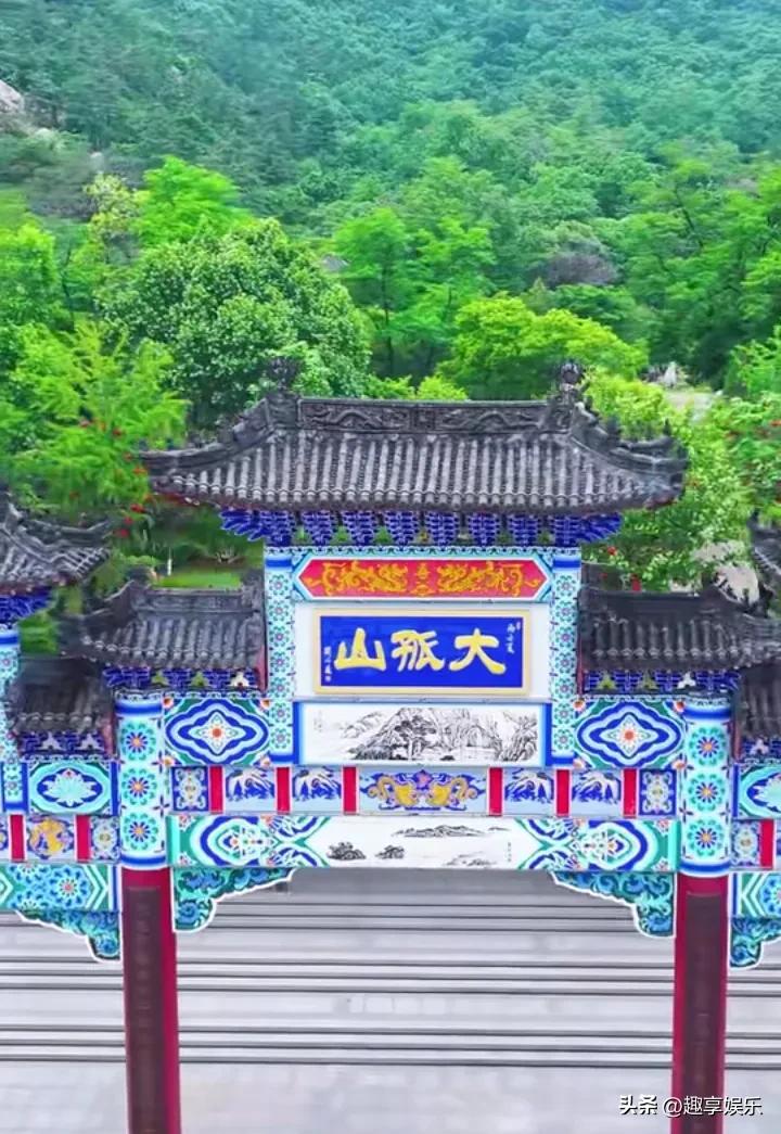暑假出行，大家总纠结：想玩又怕累，想看景又怕人多。这时候，选个“节奏对的地方”很