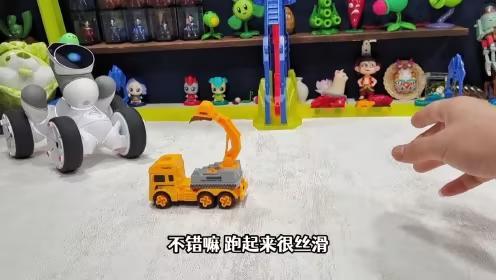 有种买了个玩具回家的感觉 新机到手轻飘飘，瞬间有种买了个玩具回家的感觉，颜值拉满