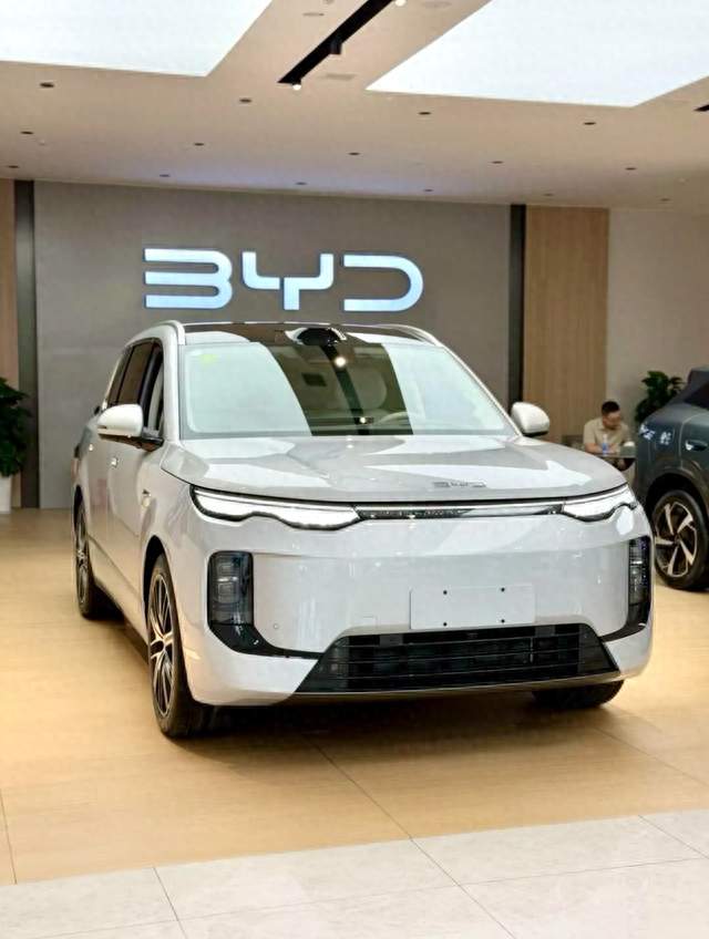 续航干到900km！比亚迪新车9月2日上市，普通家庭真的值得等吗