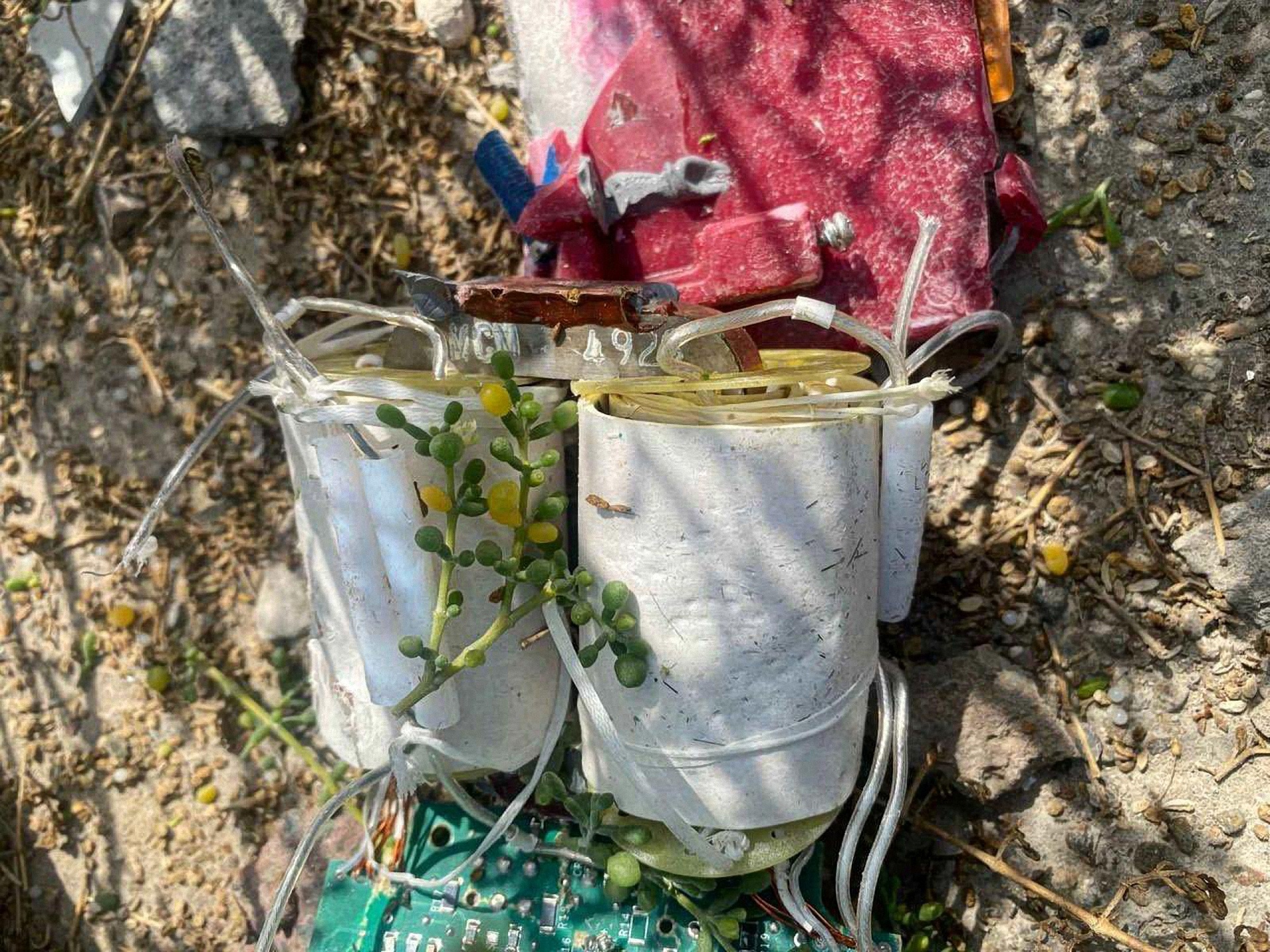 看这断口，PAC3是碳纤维壳体，减重不遗余力呀