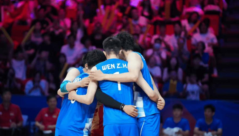 中国男排0比3法国男排北京时间 7 月 17 日凌晨，世联赛第三周芝加哥站打响，