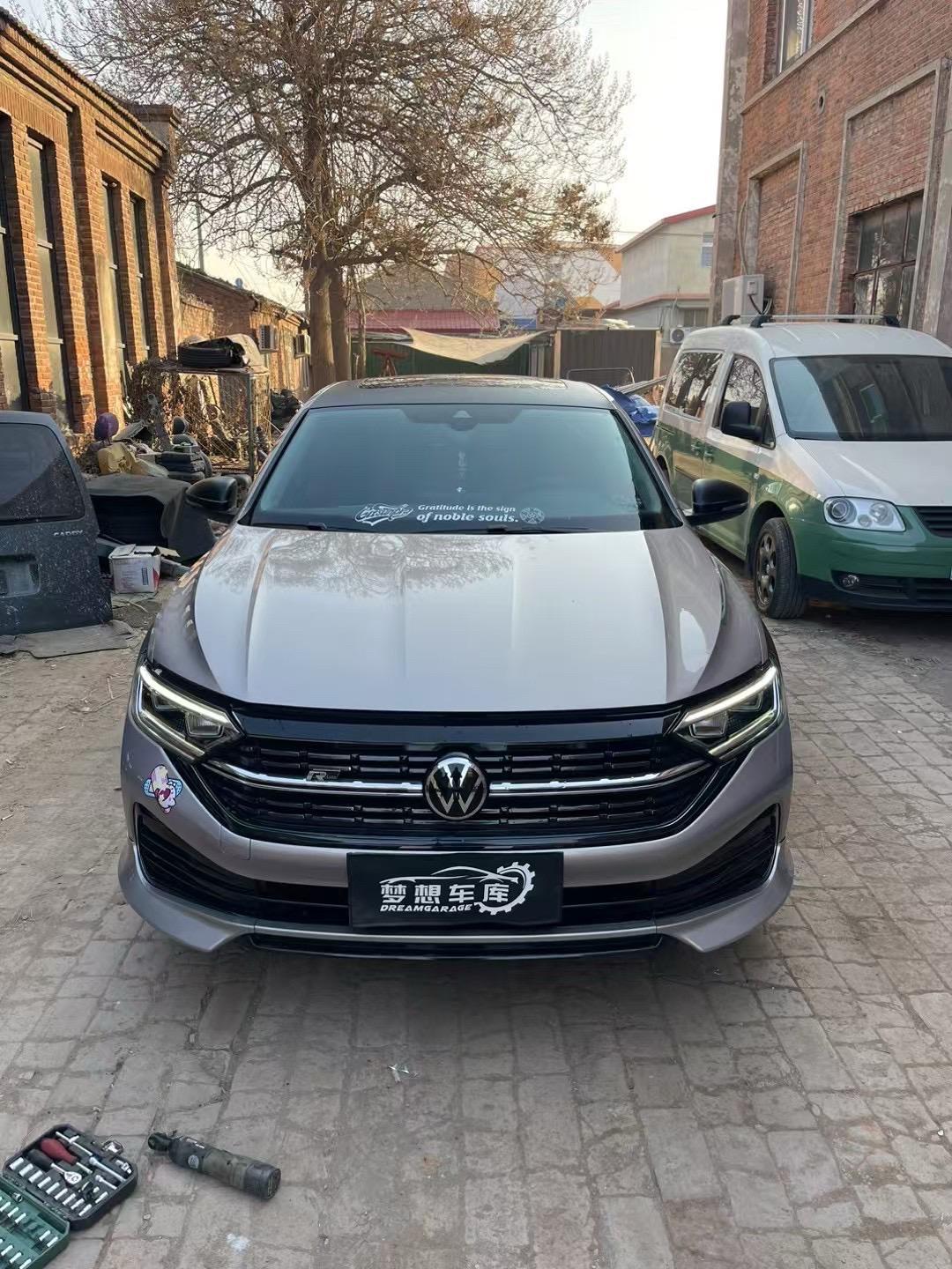 速腾无损升级GLi前脸