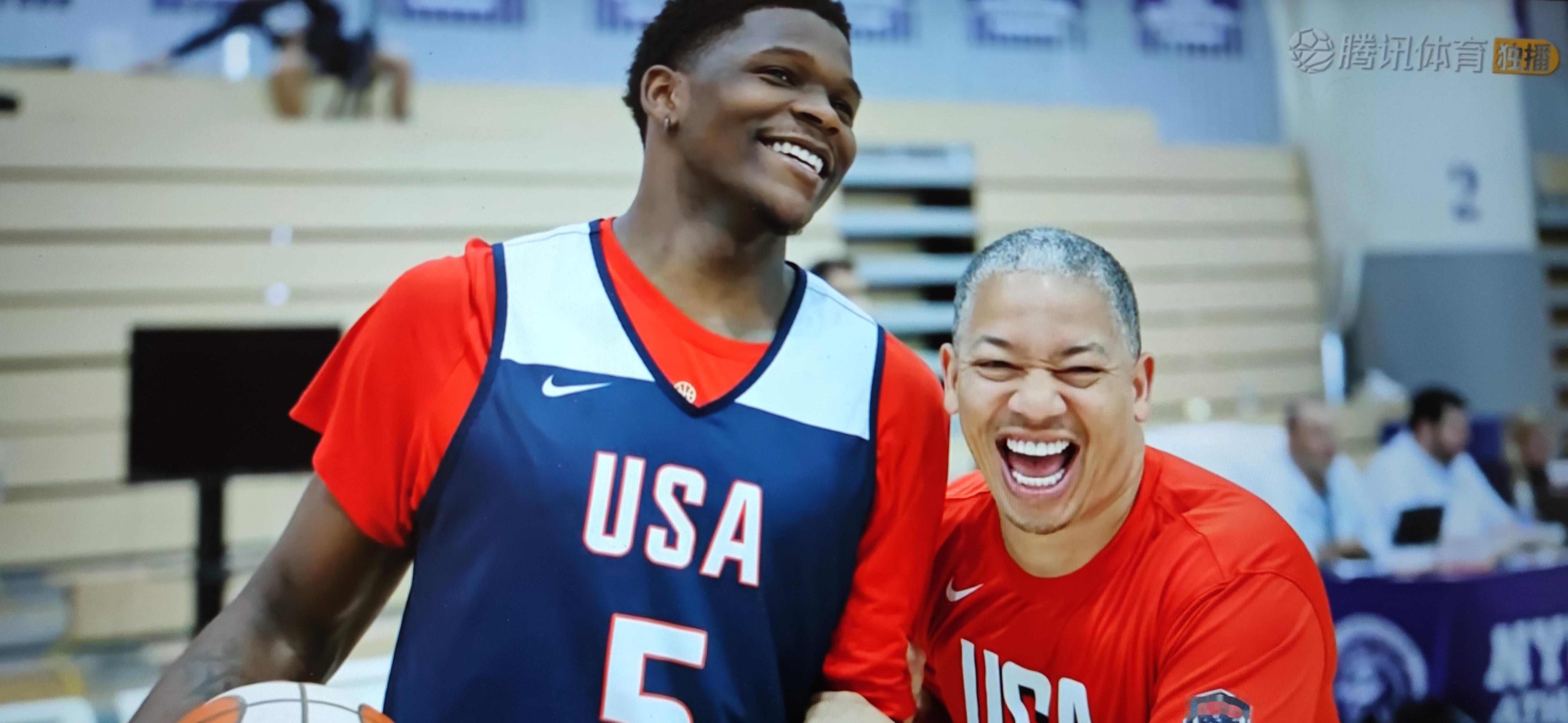 泰伦.卢与爱德华兹，保罗被迫离队事件让很多人受质疑。无关人品，可能是性格导致的，