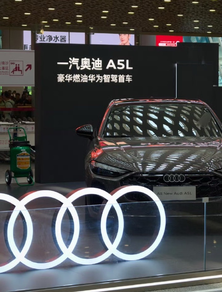 大家印象中从什么时候开始，“华为”逐渐成为了豪华品牌的重要配置指标？！ ​​​