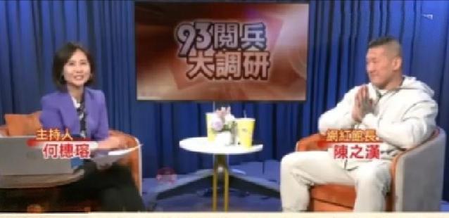 相对于馆长的率性，中天女主播何橞瑢就显得圆滑的多。除了不停的逛，不停的吃，不停的