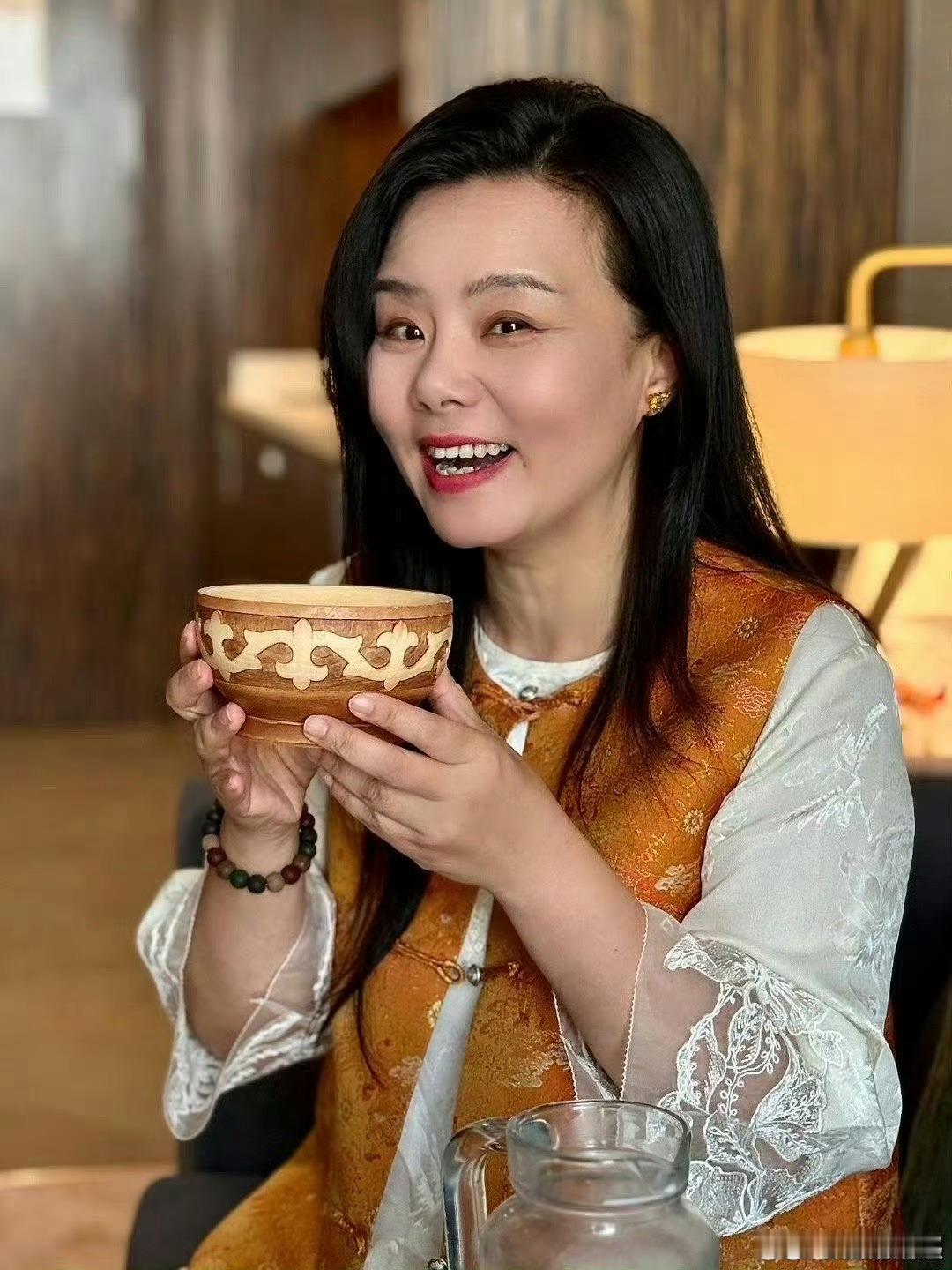 耳帝赞新说唱的新疆音乐美学新说唱2025  《新说唱2025》新疆音乐封神！中东