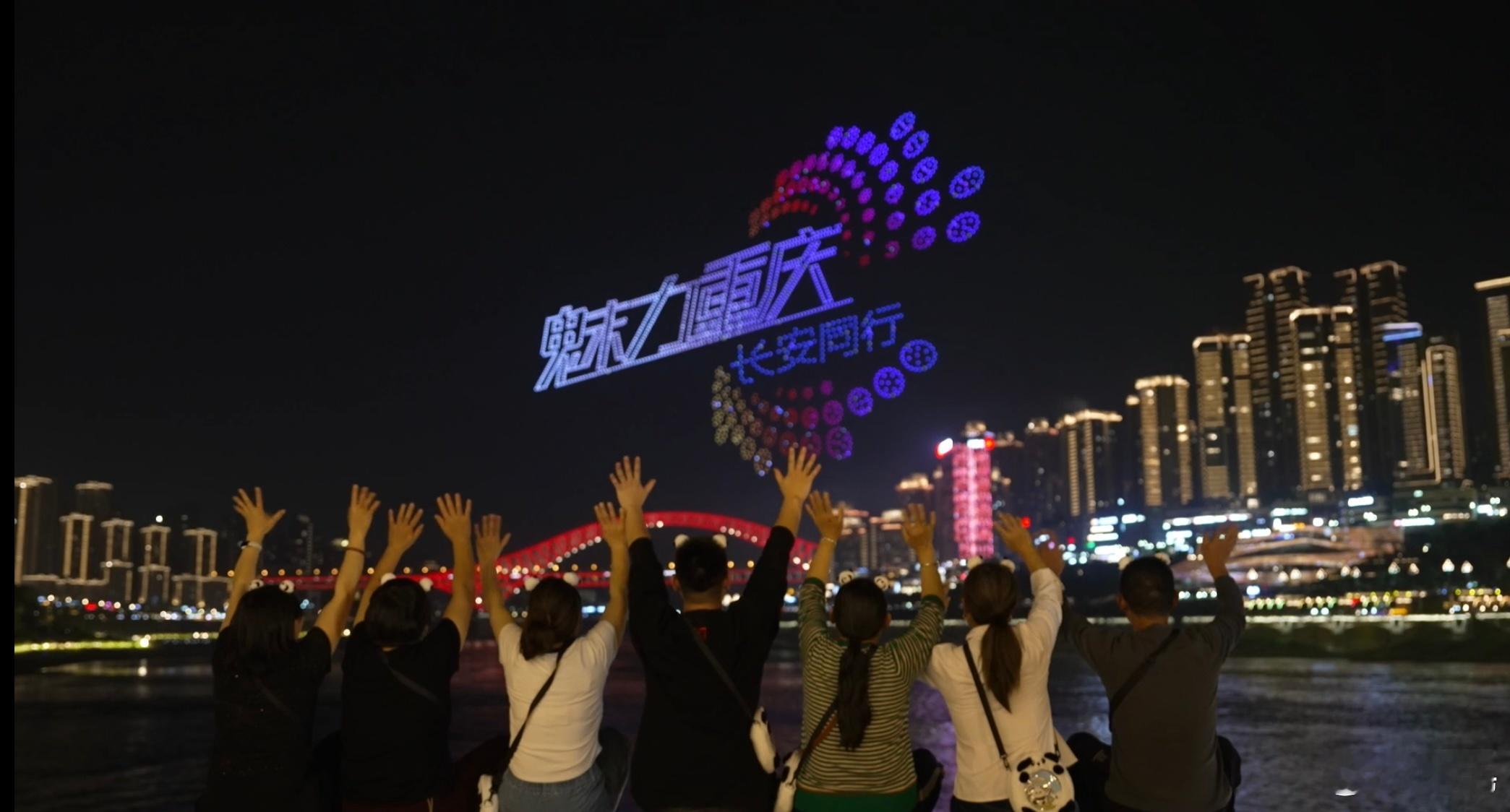 名模坤走红后卖家乡橘子400万 从田间到山城，400万斤橘子背后是年轻人的倔强，