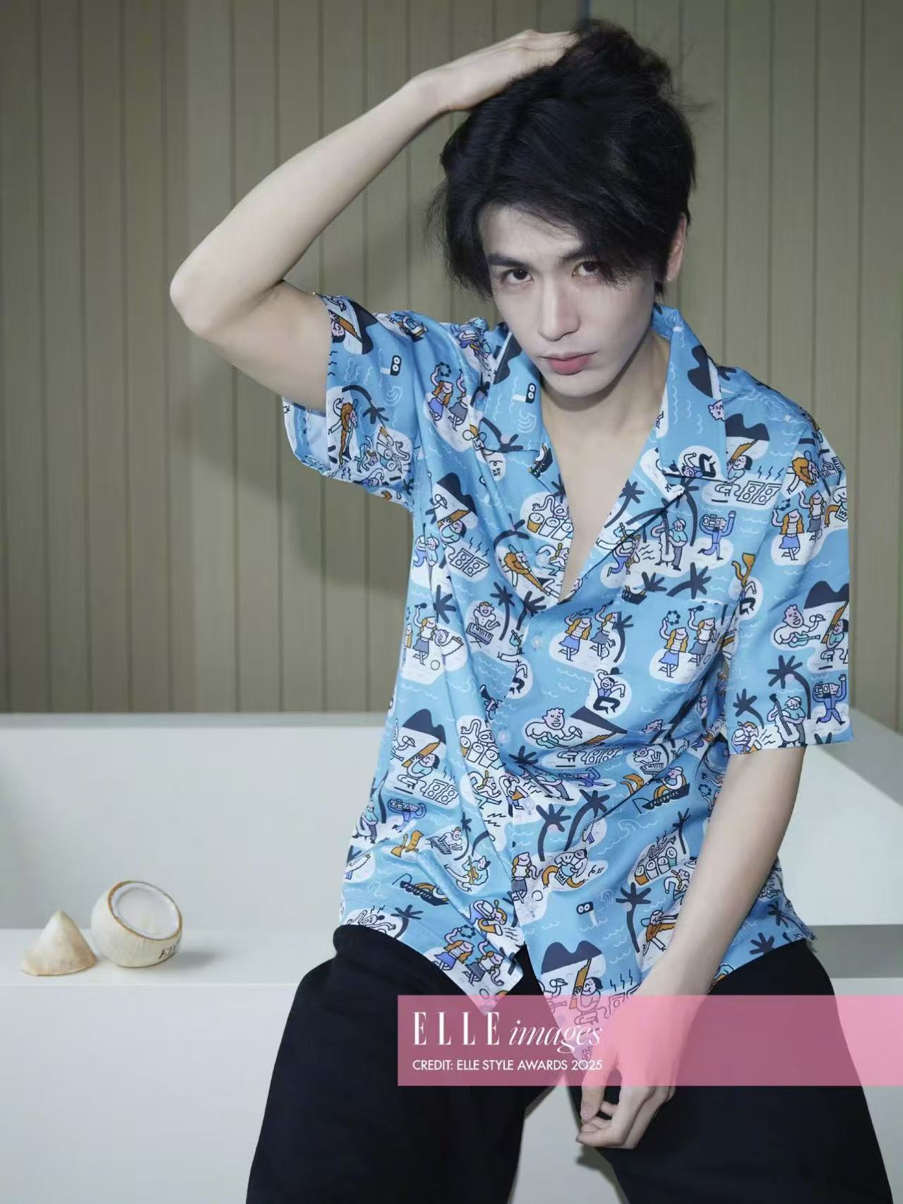 张凌赫elle盛典出图张凌赫海岛衬衫张凌赫elle盛典出图，好看，[挤眼][挤眼