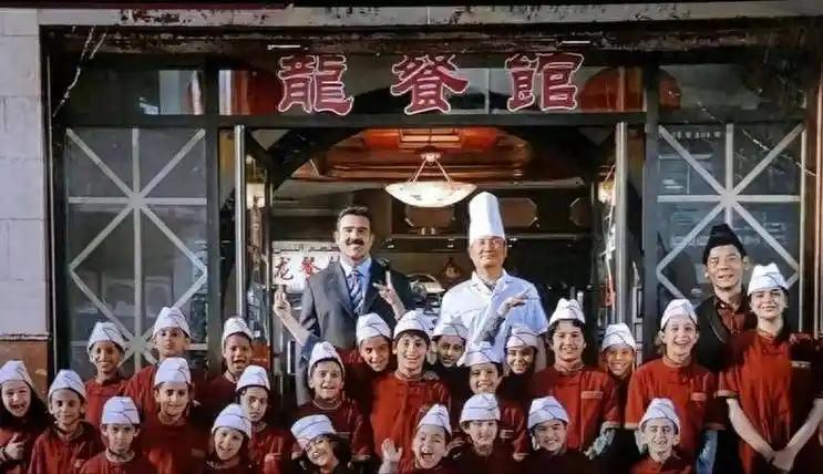 “中国人凭什么拍中东战争？”

文牧野执导、沈腾主演的《欢迎来龙餐馆》，2026