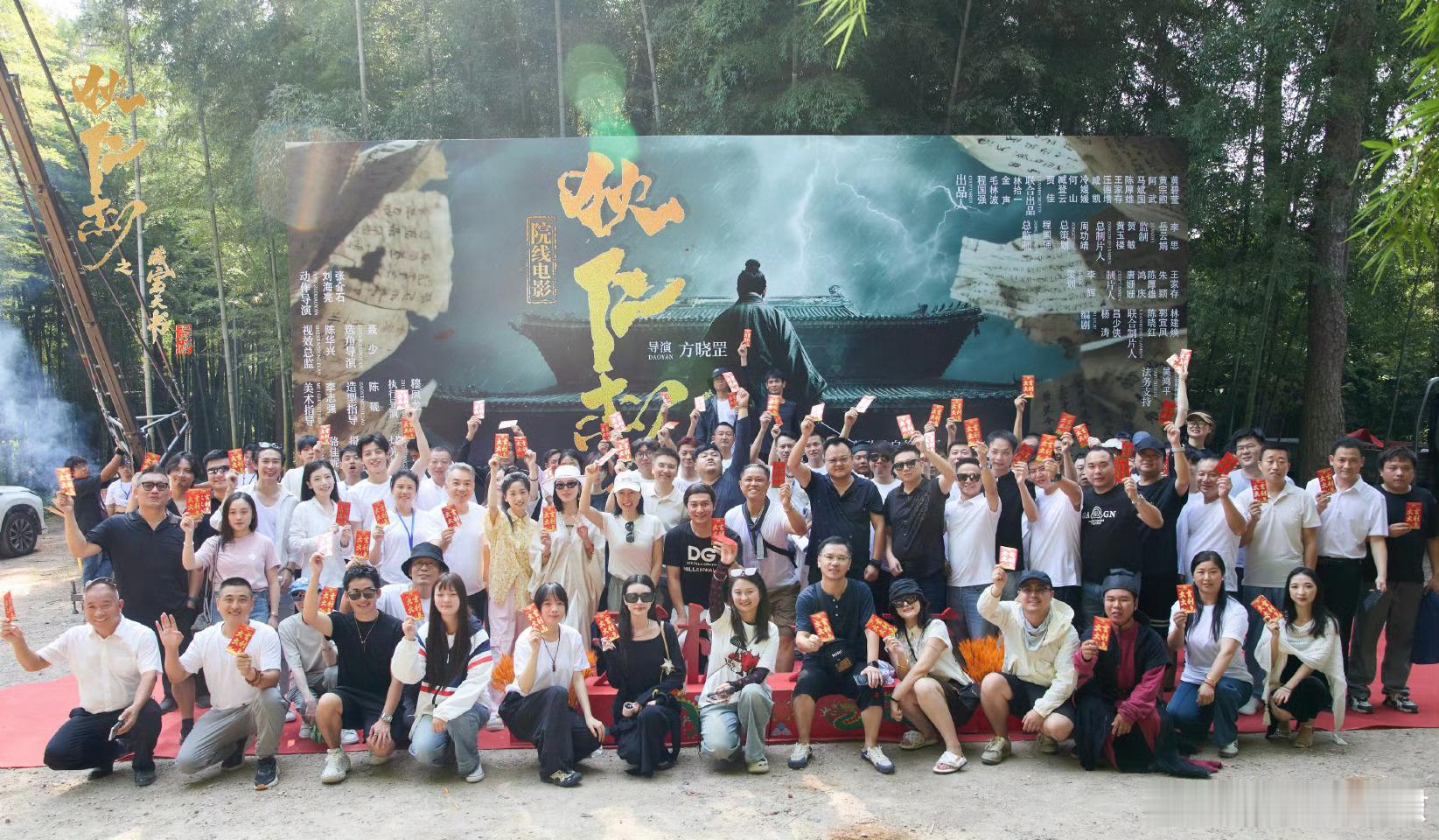 贺刚演狄仁杰终于放过成毅了 从“爱恨情仇”到独当一面，贺刚变身狄仁杰。《藏宝天机