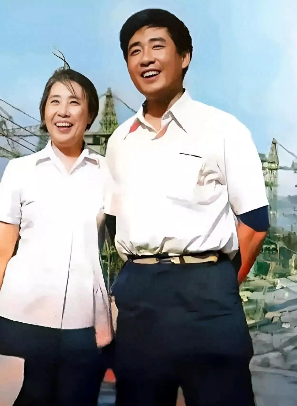 改革开放了，那年，王光美风尘仆仆专程来到河南新乡，看望在那里已当上县长的小儿子刘