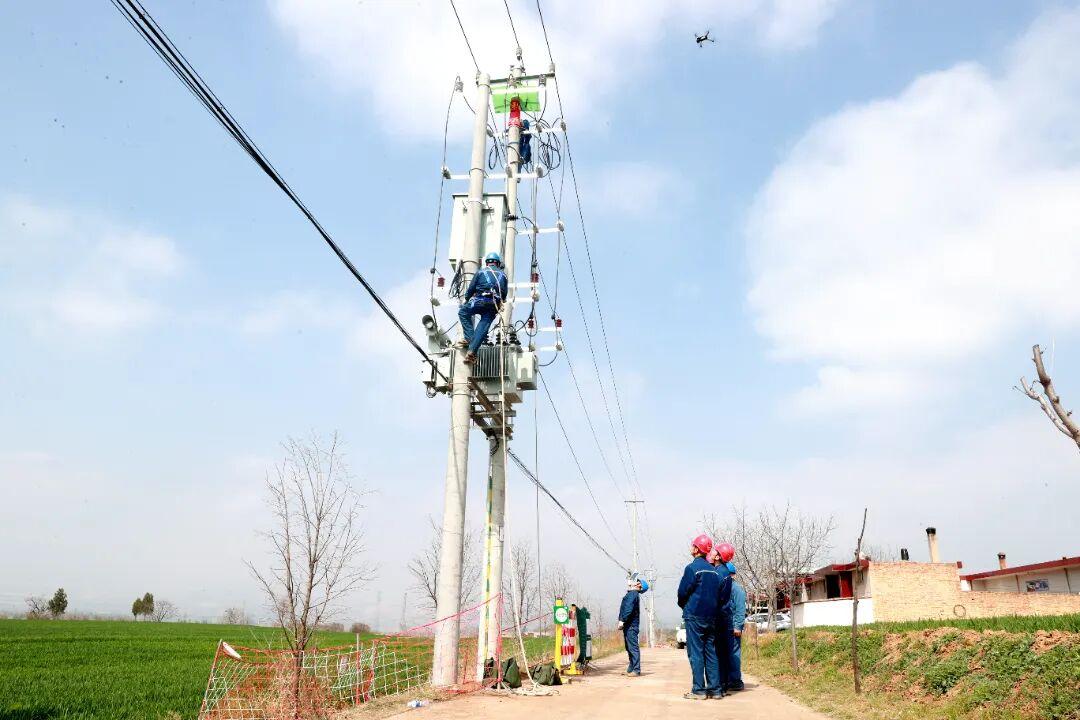 填补空白！陕西首台 10 千伏防山火隔离变压器成功投运。。。

日前，陕西首台1