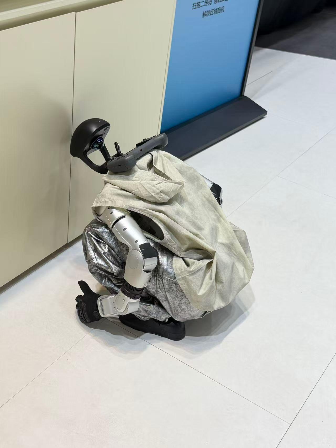 车展累自闭了吧[抠鼻][抠鼻][抠鼻]