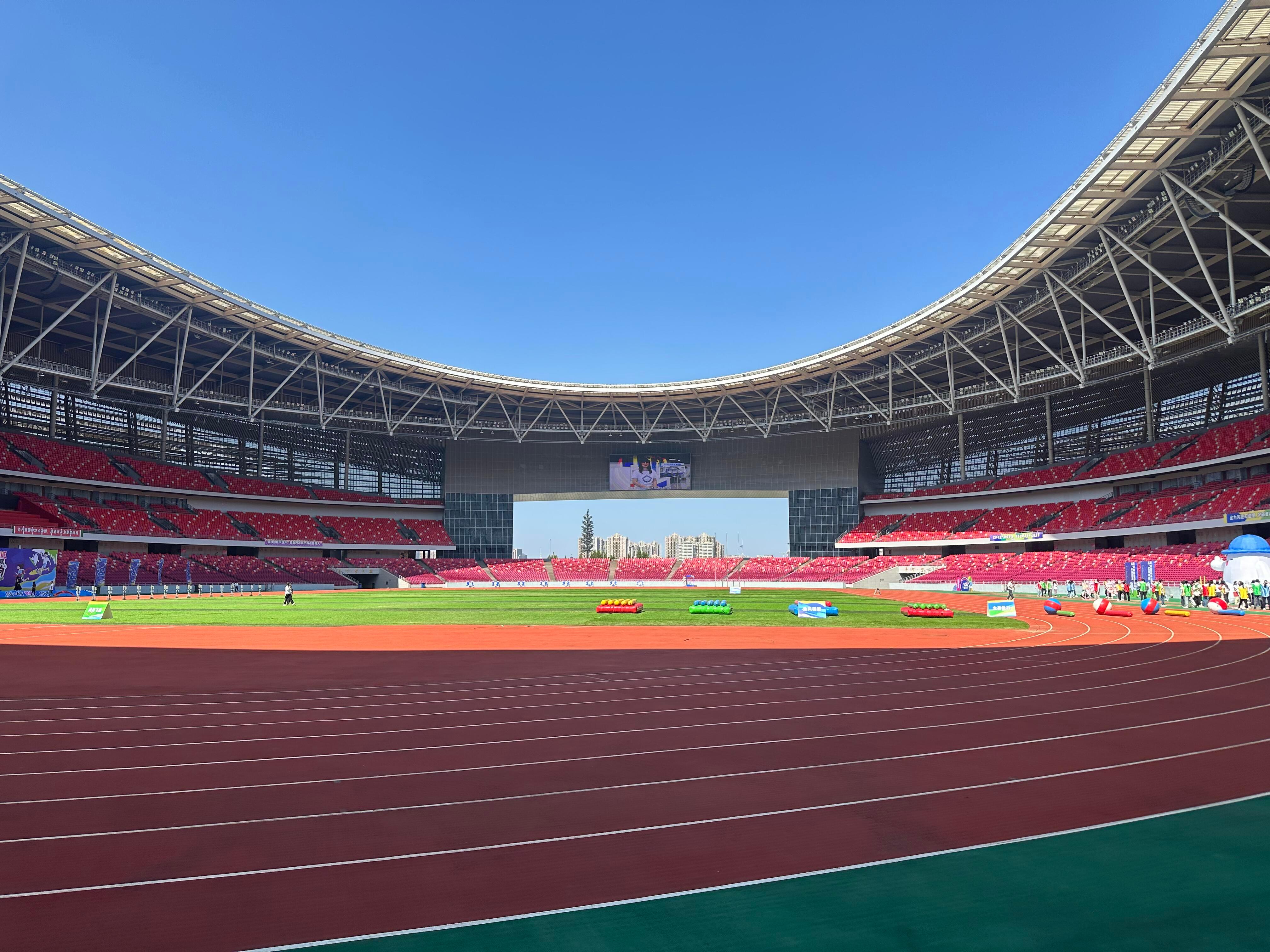 加快重塑足球青训体系加快重塑足球青训体系，夯实基层培养根基，完善选拔培养机制，深