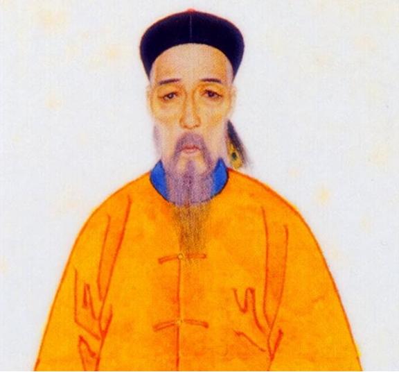 “你知道我叔叔是谁吗？如果你不想让其他人受到牵连，你就乖乖的听我的话。”李秋升脸