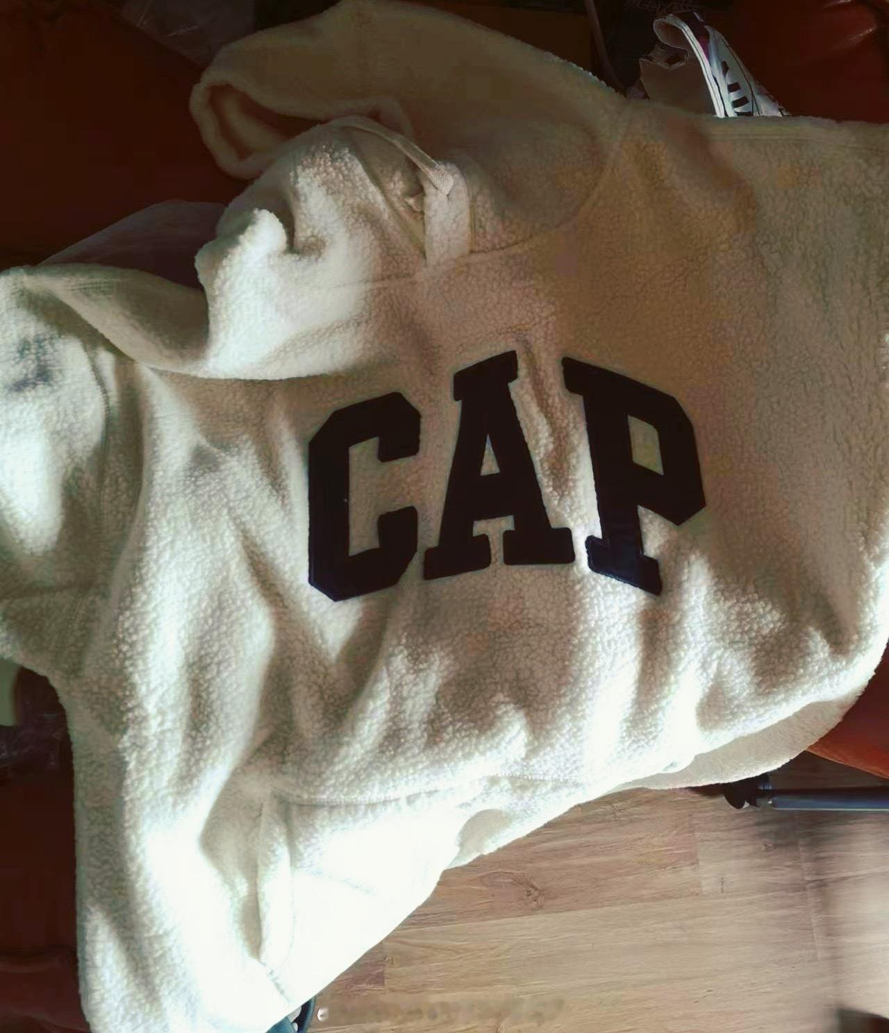 我妈买的衣服，哪里不对劲？ 