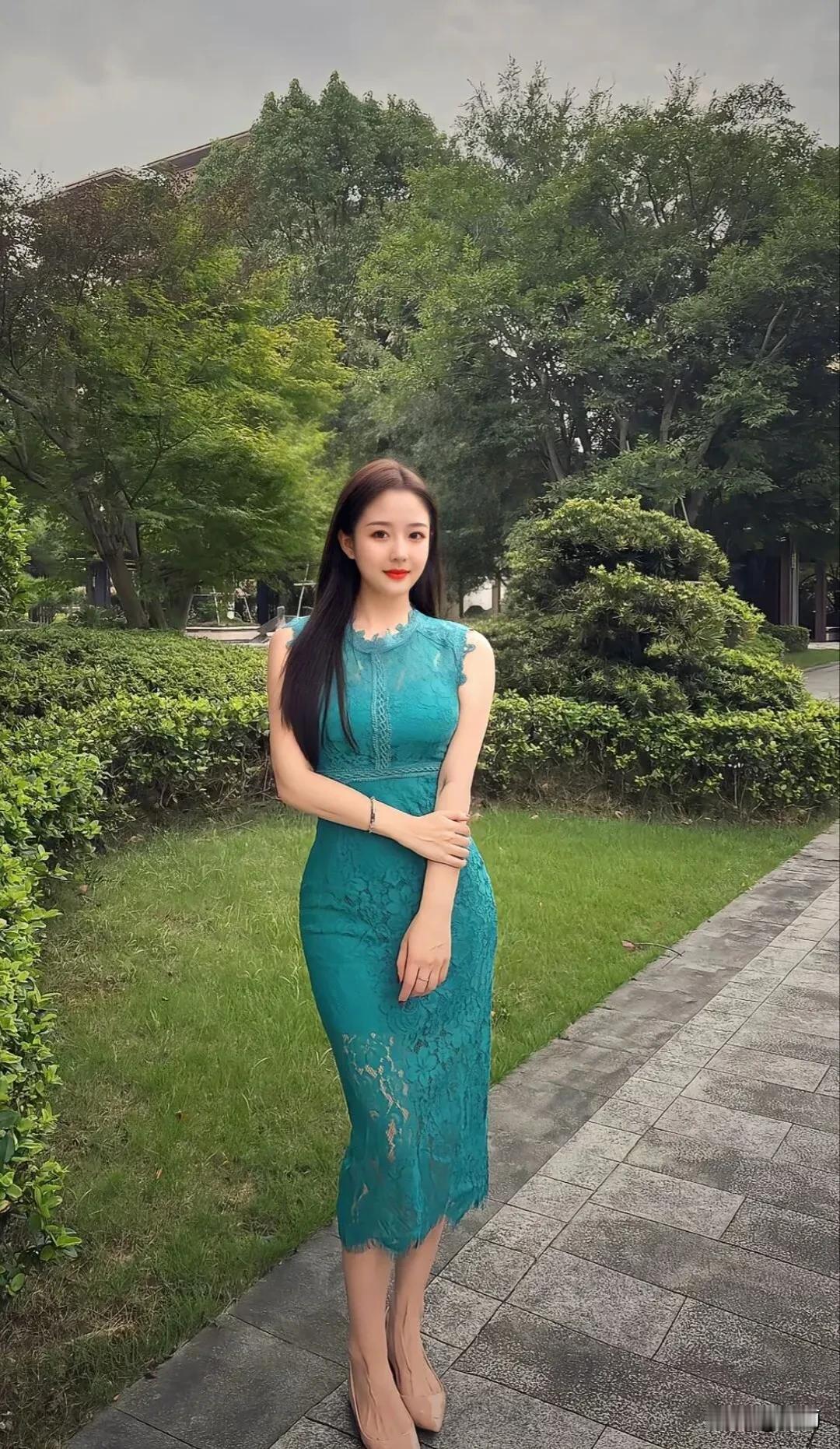 怎么穿搭会让人比较显温柔做温柔似水的小女生，哈哈！