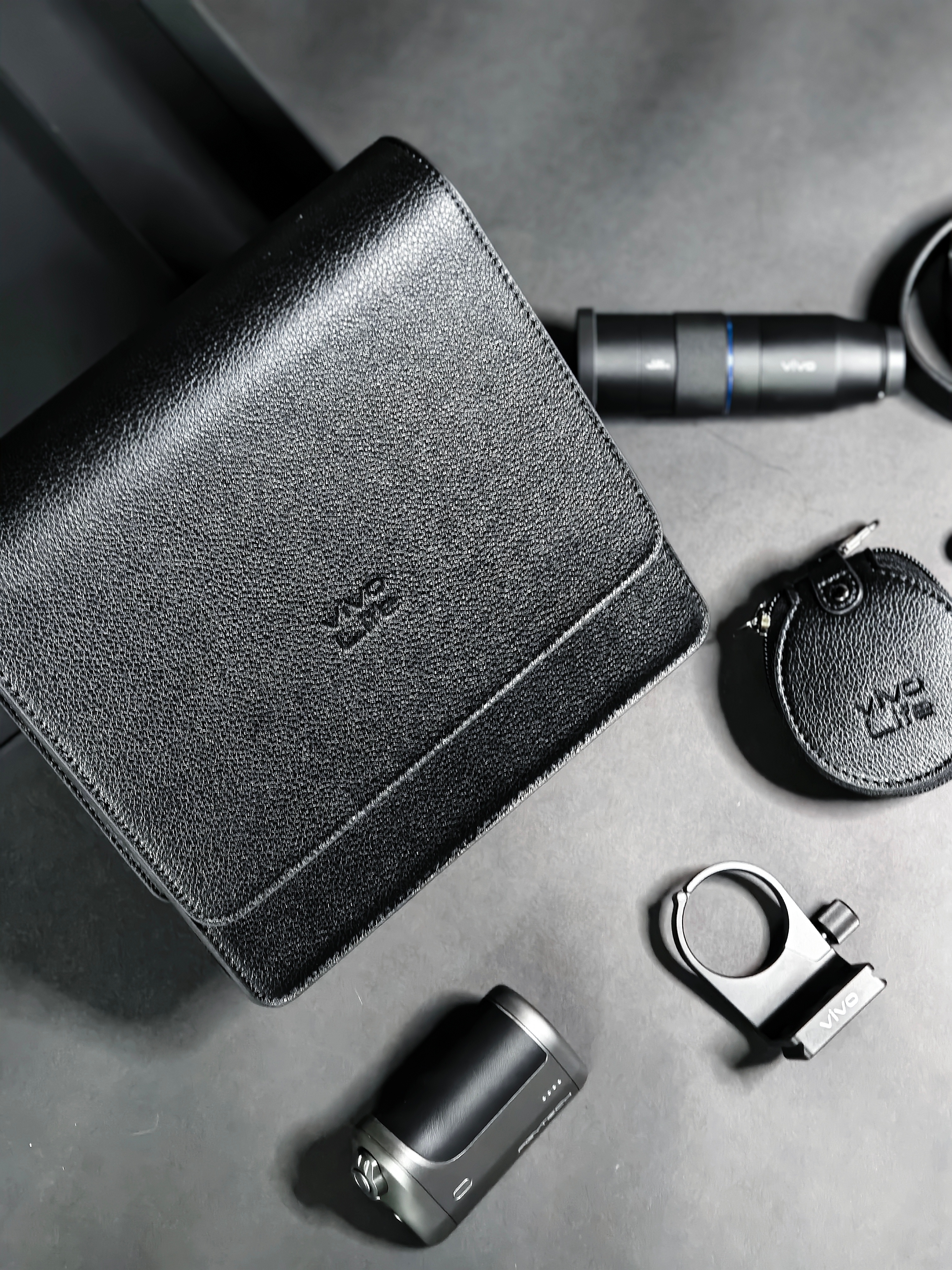 vivo Life 出了一款皮质包包～该说不说，颜值的确没的说！一口气把增距镜和